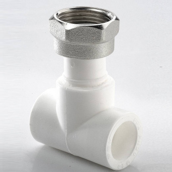 Тройник с накидной гайкой